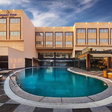 Hotel Golden Tulip Bhiwadi Exteriér fotografie