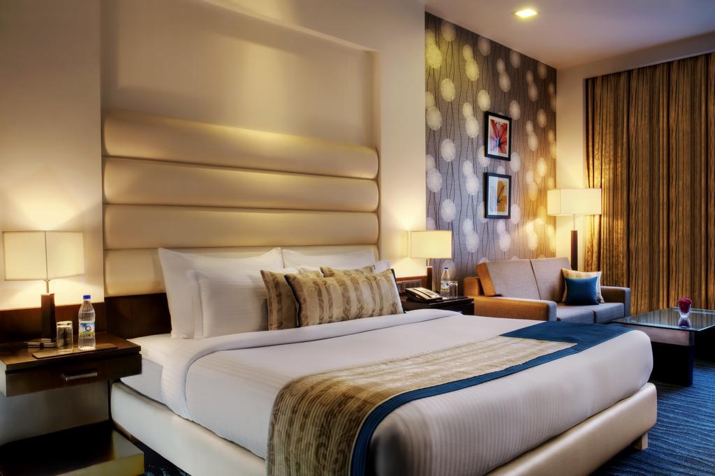 Hotel Golden Tulip Bhiwadi Exteriér fotografie
