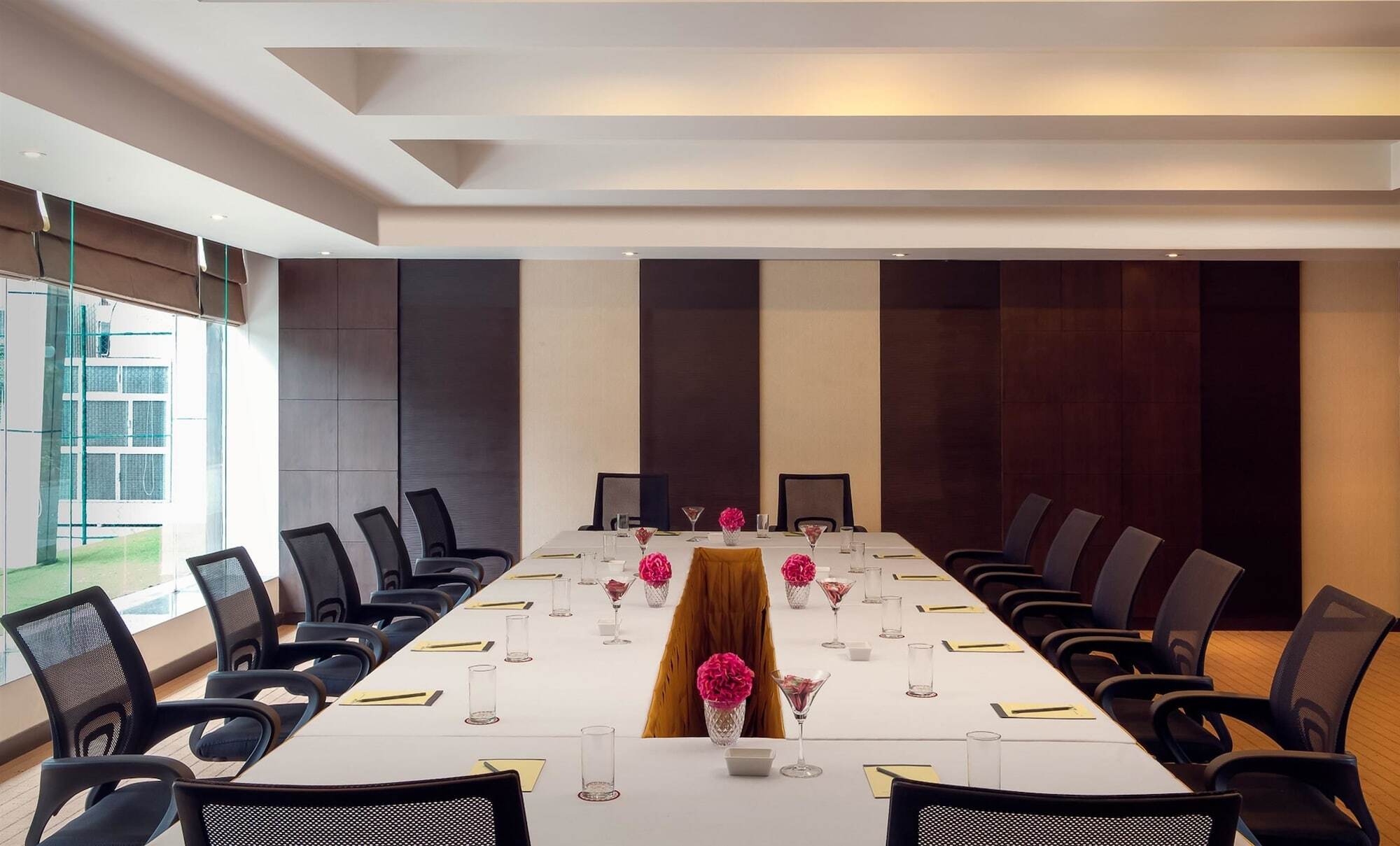 Hotel Golden Tulip Bhiwadi Exteriér fotografie